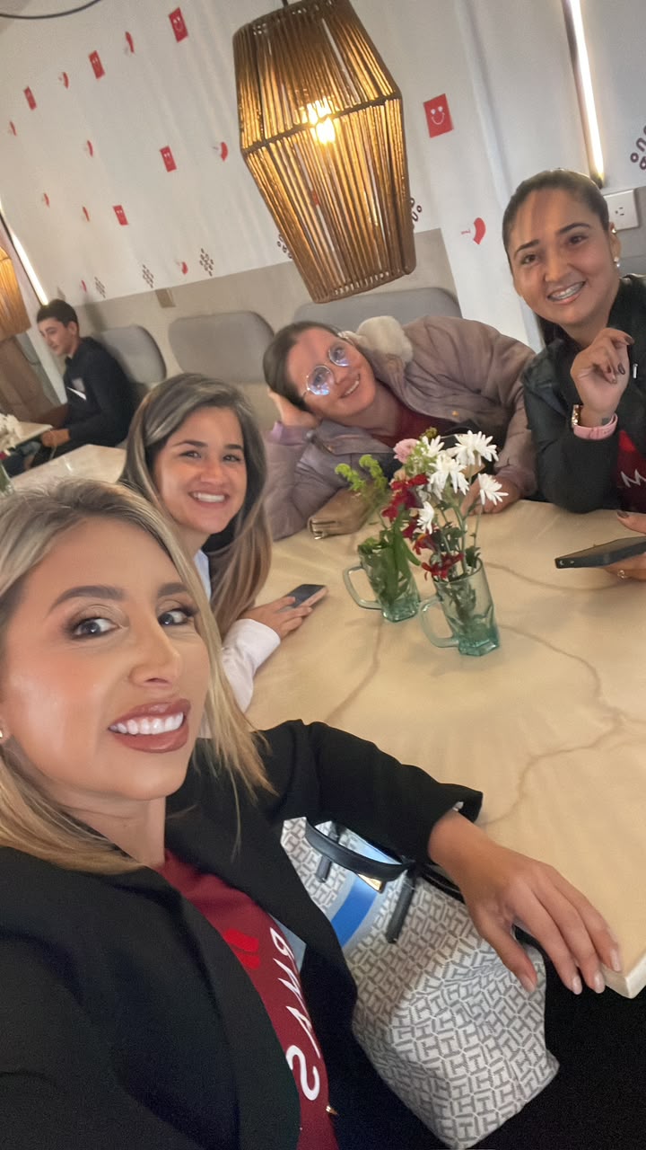 Equipo de aliadas FARMASI